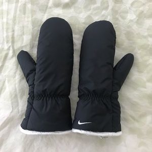 Nike Snow gloves